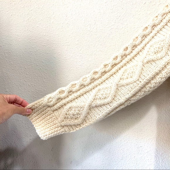 Wool Sweater Genuine Hand Made (L) - Picture 5 of 13